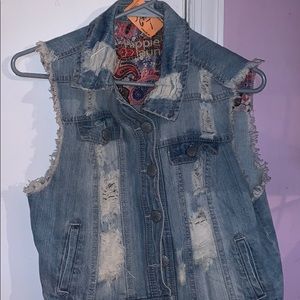 Hippie Laundry No-Sleeve ripped jean jacket ☮️